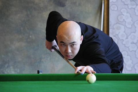 字母哥回应詹姆斯：评价很高 但我不喜欢不同时代的比较.